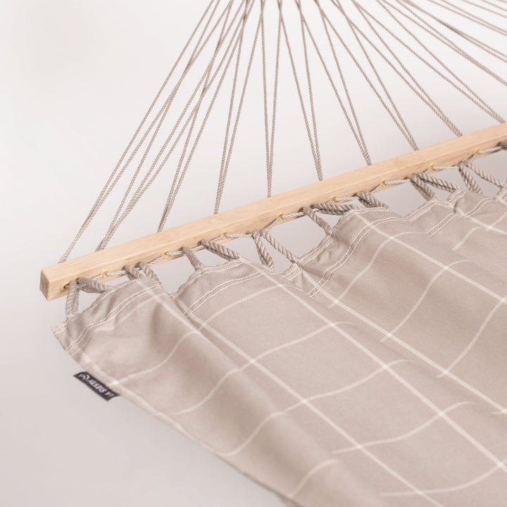 Alisio Almond – Weather-Resistant Spreader Bar Hammock