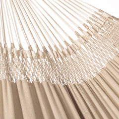 Suspension cords and macramé edge of the Bossanova Muscade hammock