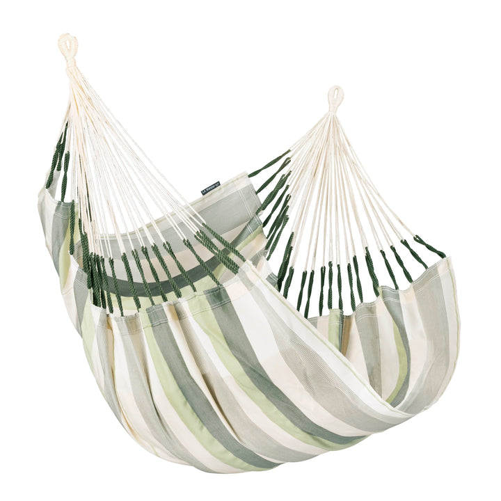 Cumbia Outdoor Cedar – Weather-Resistant Hammock Chair