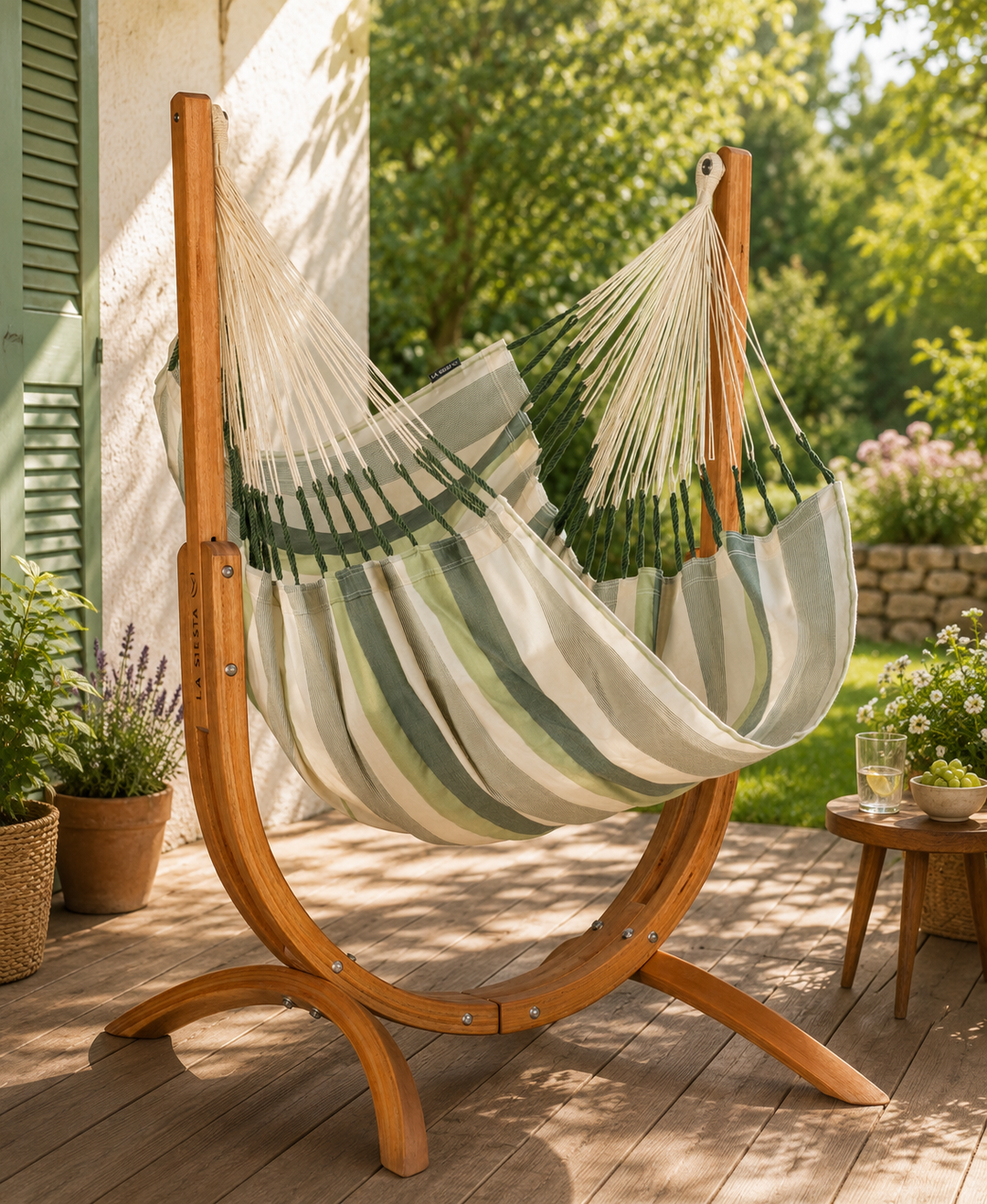Udine Outdoor Cedar - Weather-Resistant Hammock Chair with FSC® certified Eucalyptus Stand