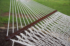 Island Escape Classic Open-Weave Rope Hammock with 15ft Steel Stand - Cream
