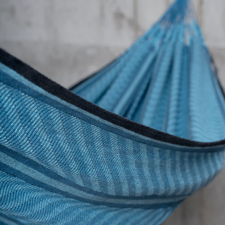 Flora Blue Zebra – Organic Cotton Hammock