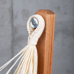 Cream suspension loop on the top knob of the Udine eucalyptus stand