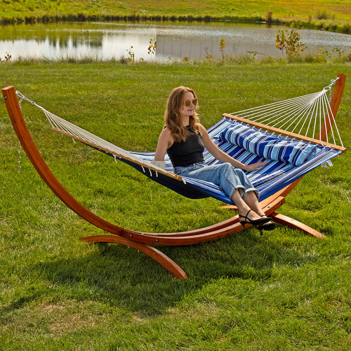 Double Quilted Hammock Wooden Stand Catalina Beach detail