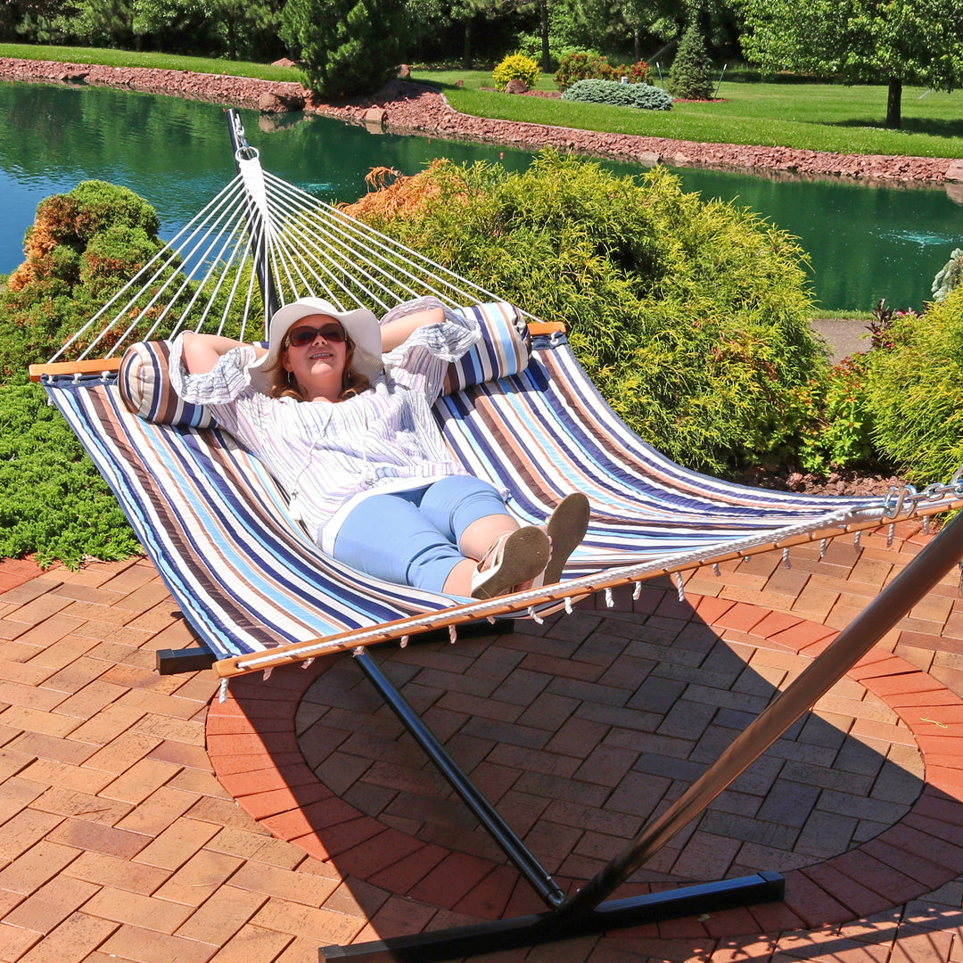Sunnydaze Quilted Double Spreader Bar Hammock with Pillow, Polyester, 450 lb Capacity
