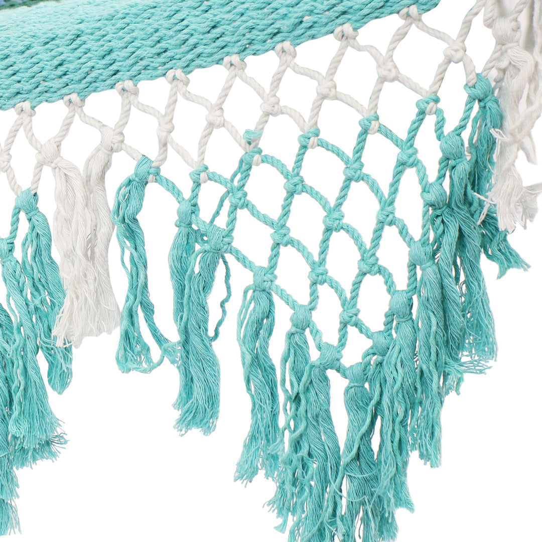 Sunnydaze Woven Polyester Double Hammock with Bamboo Spreader Bars, 2-Person, 600 lb Capacity