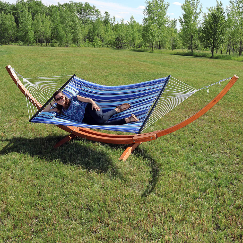 Double Quilted Hammock Wooden Stand Catalina Beach detail