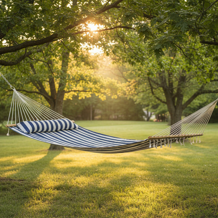 Sunnydaze Quilted Double Spreader Bar Hammock with Pillow, Polyester, 450 lb Capacity